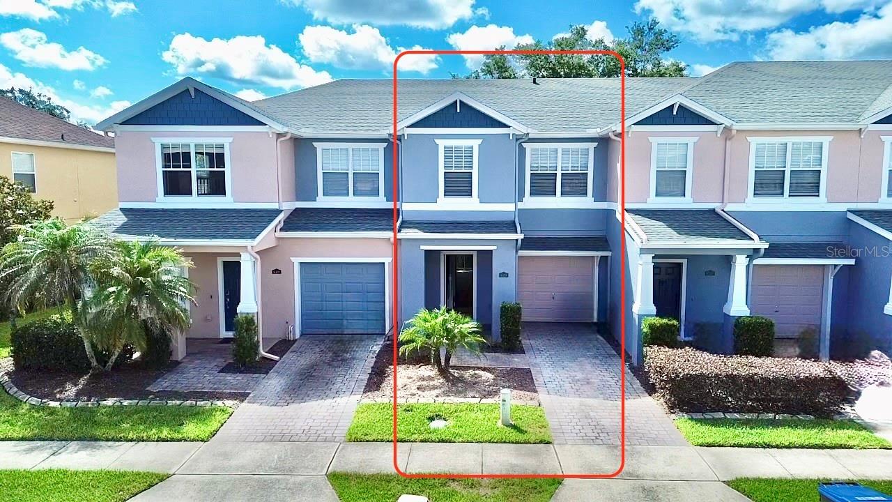 823 Pine Pointe Ln, FL