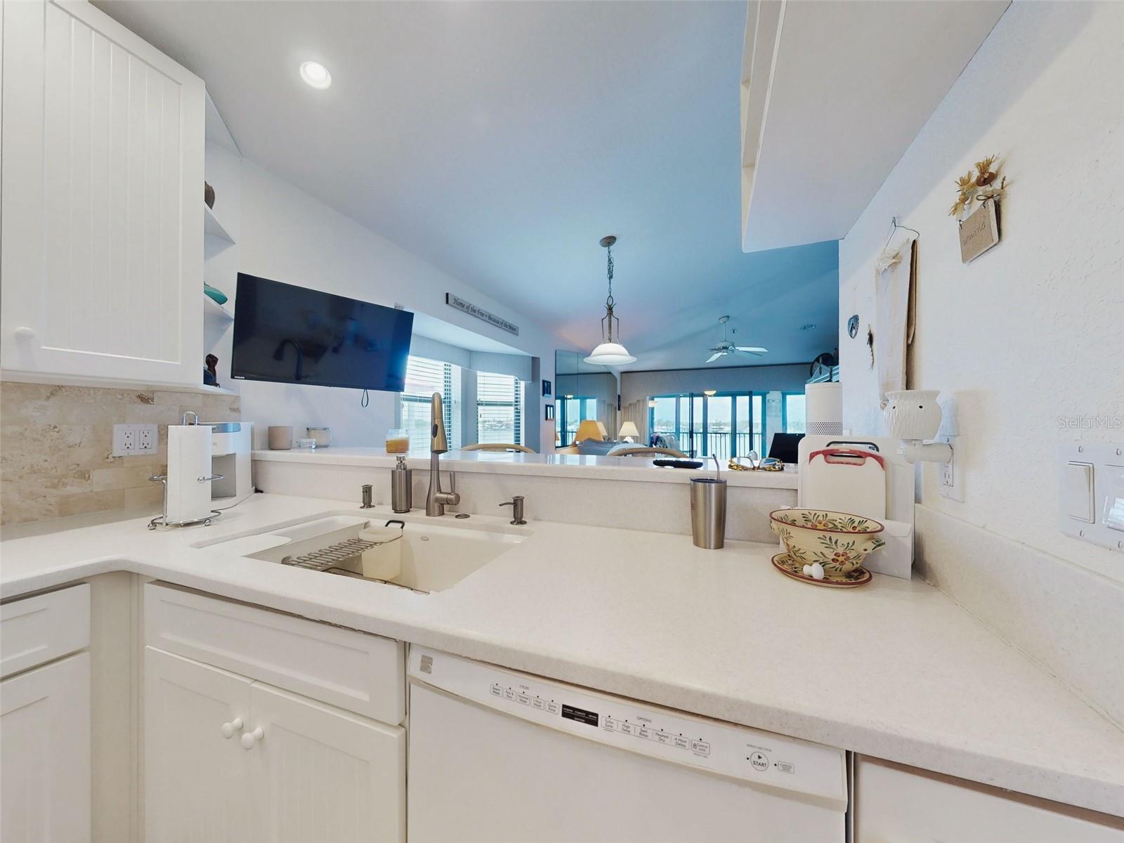 444 Bouchelle Drive, FL