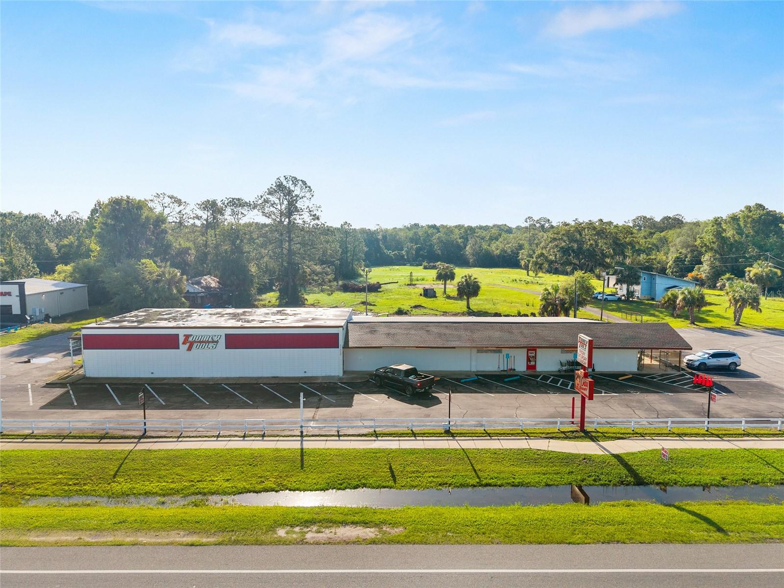 17313 Us Hwy 301, FL
