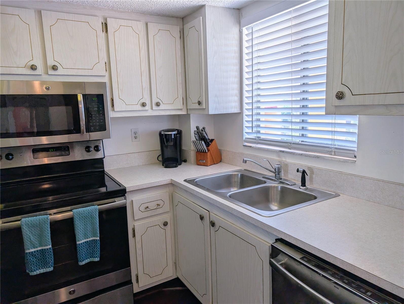 3963 Lake Bayshore Drive, FL