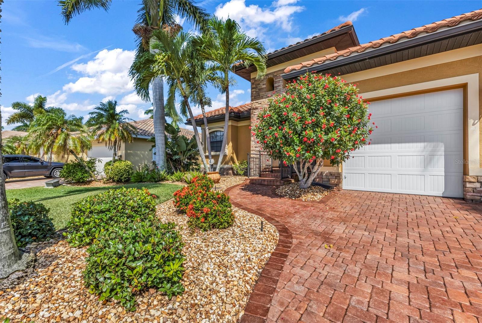 4074 La Costa Island Court, FL