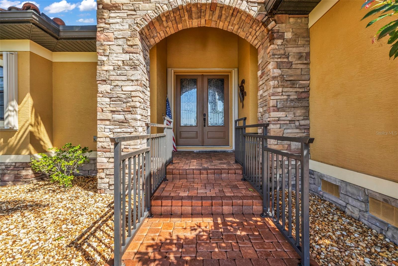 4074 La Costa Island Court, FL