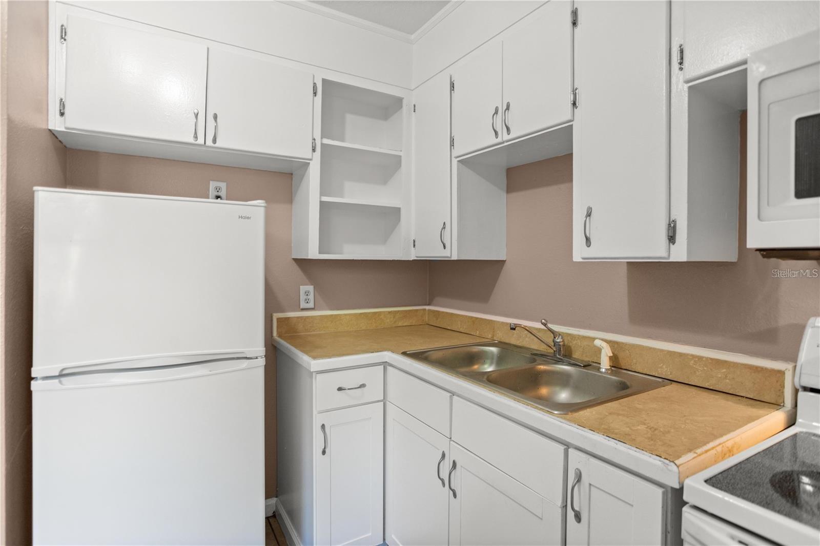 2152 3rd Street, FL