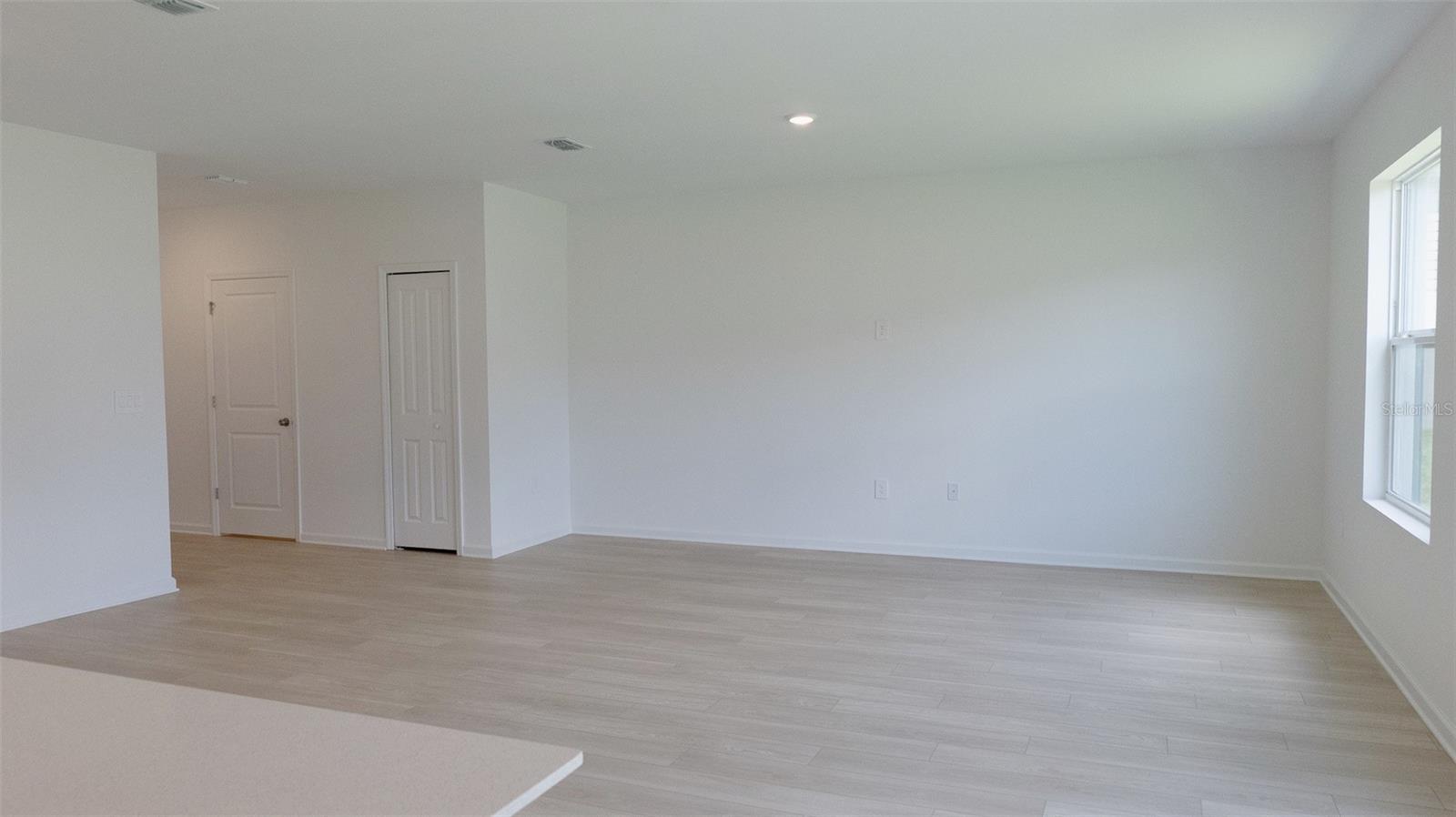 6433 Domizio Drive, FL