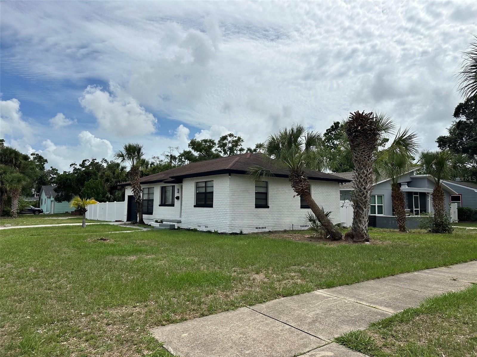 2001 30th Street, FL