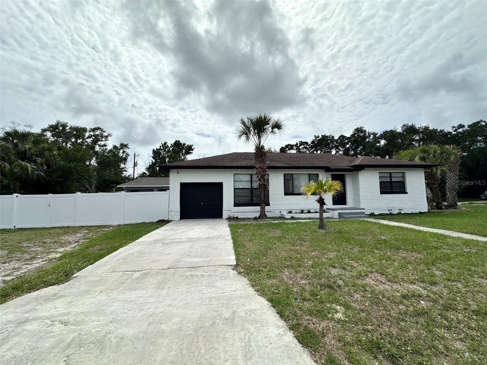 2001 30th Street, FL