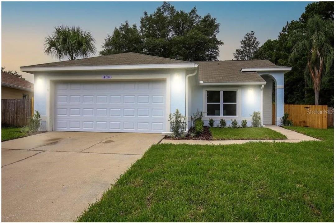 404 Lancers Dr, FL