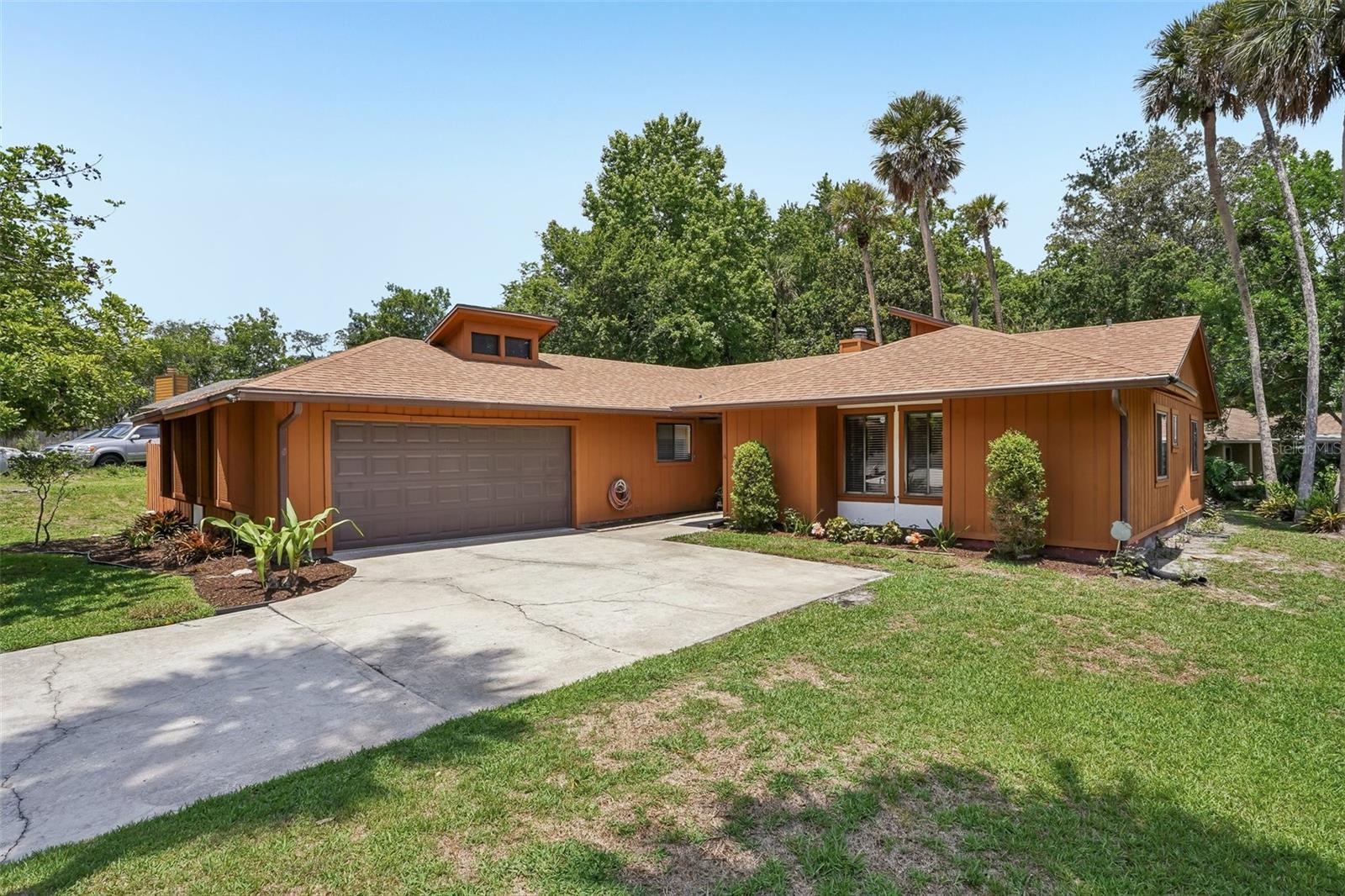 819 Dundee Drive, FL