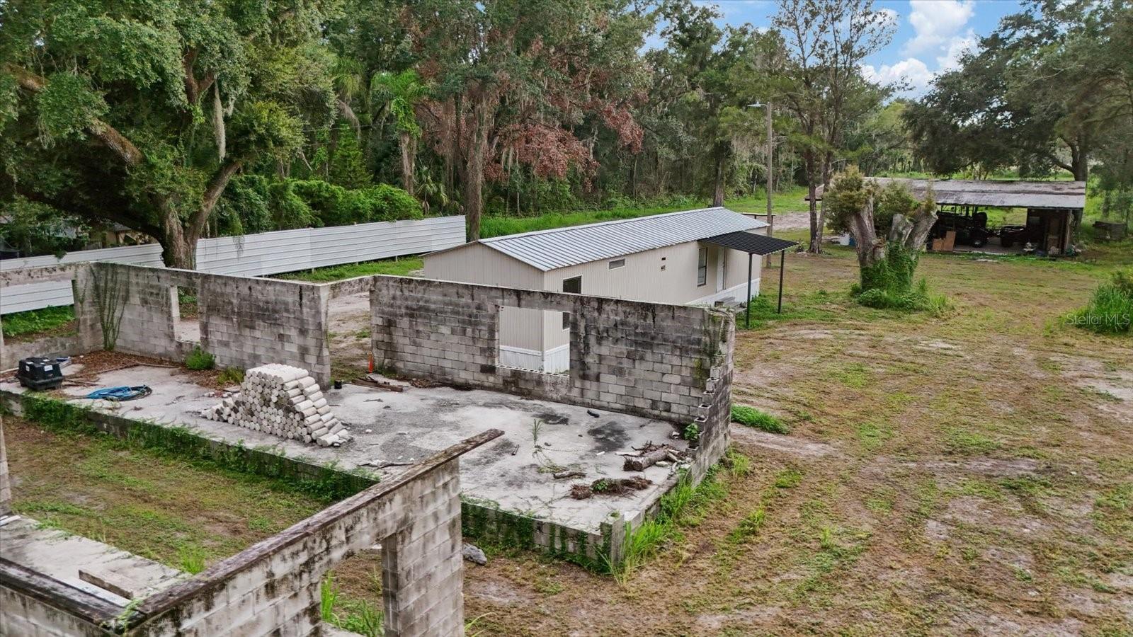 2102 Sydney Dover Road, FL