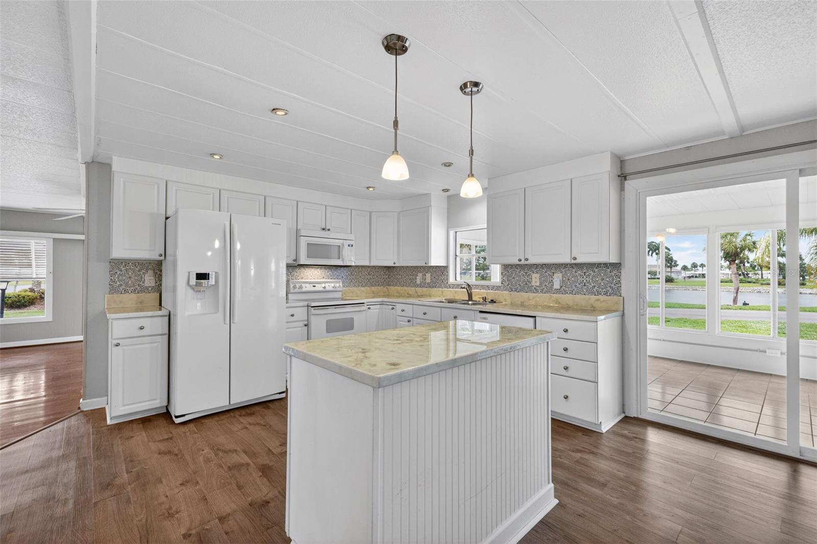401 Loma Linda, FL
