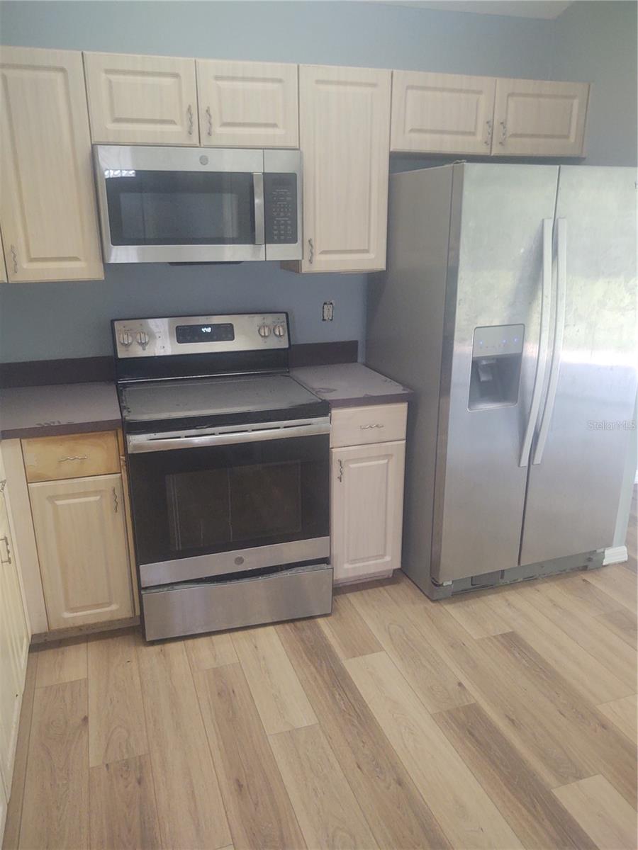 5707 Tanagerlake Road, FL