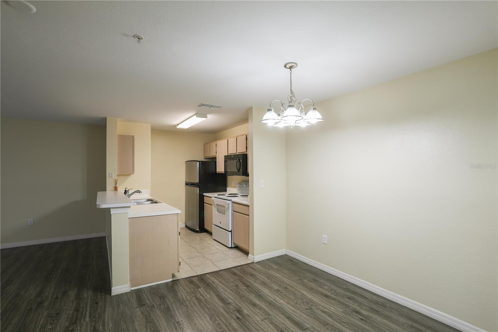 5451 Vineland Road, FL