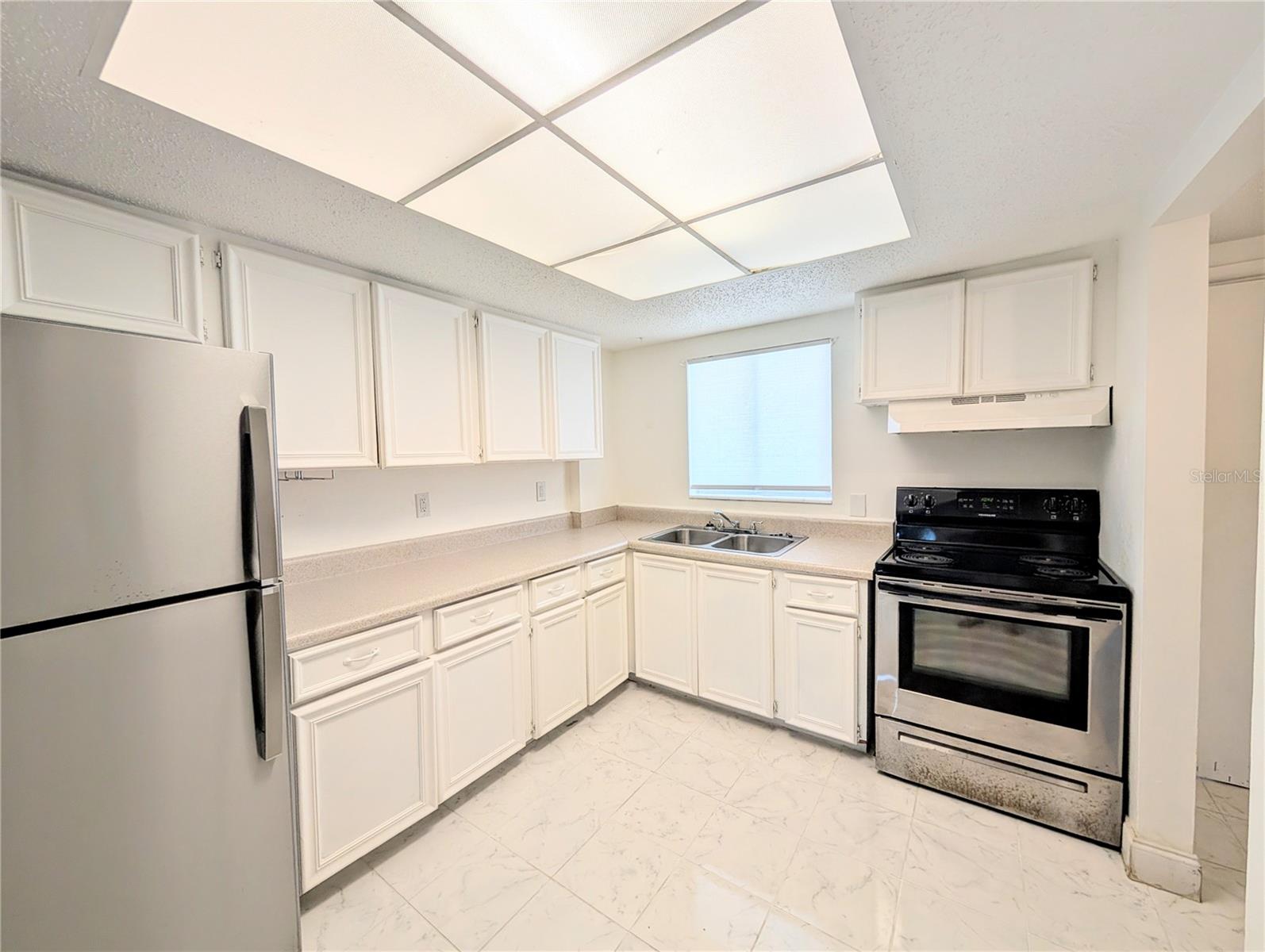 4129 Lake Bayshore Drive, FL