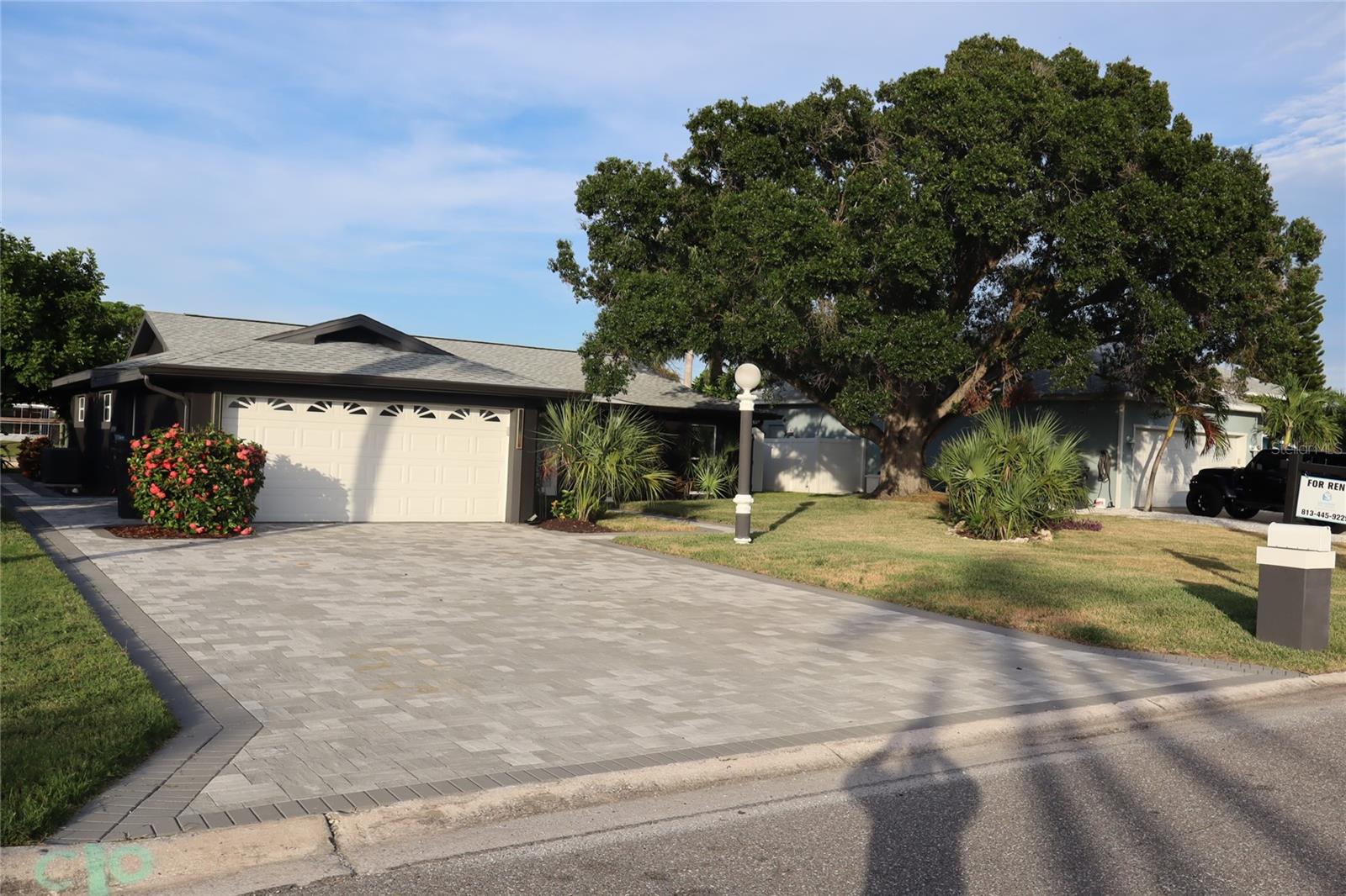1019 Spindle Palm Way, FL