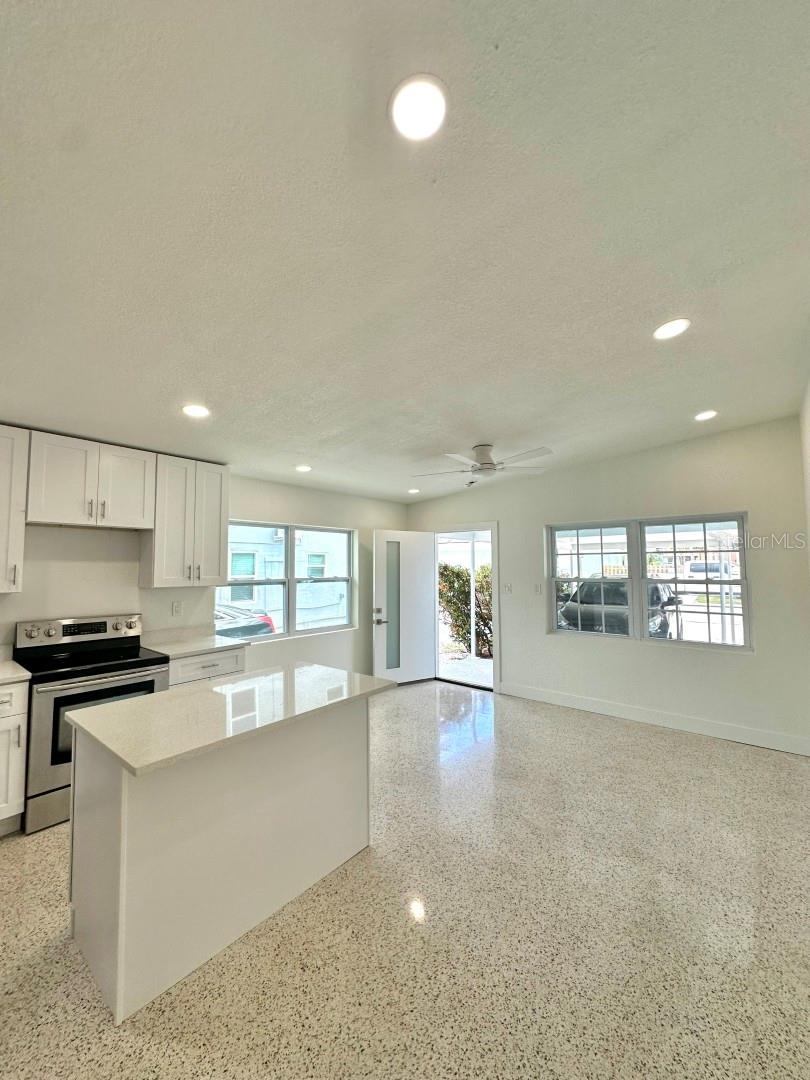 14147 Palm Street, FL