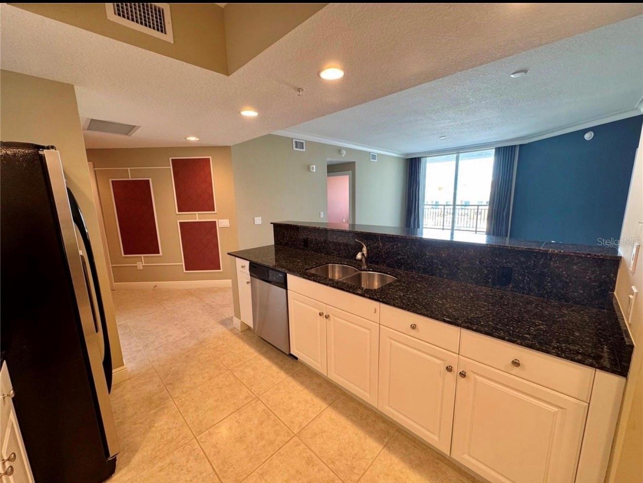 800 Tamiami Trail, FL