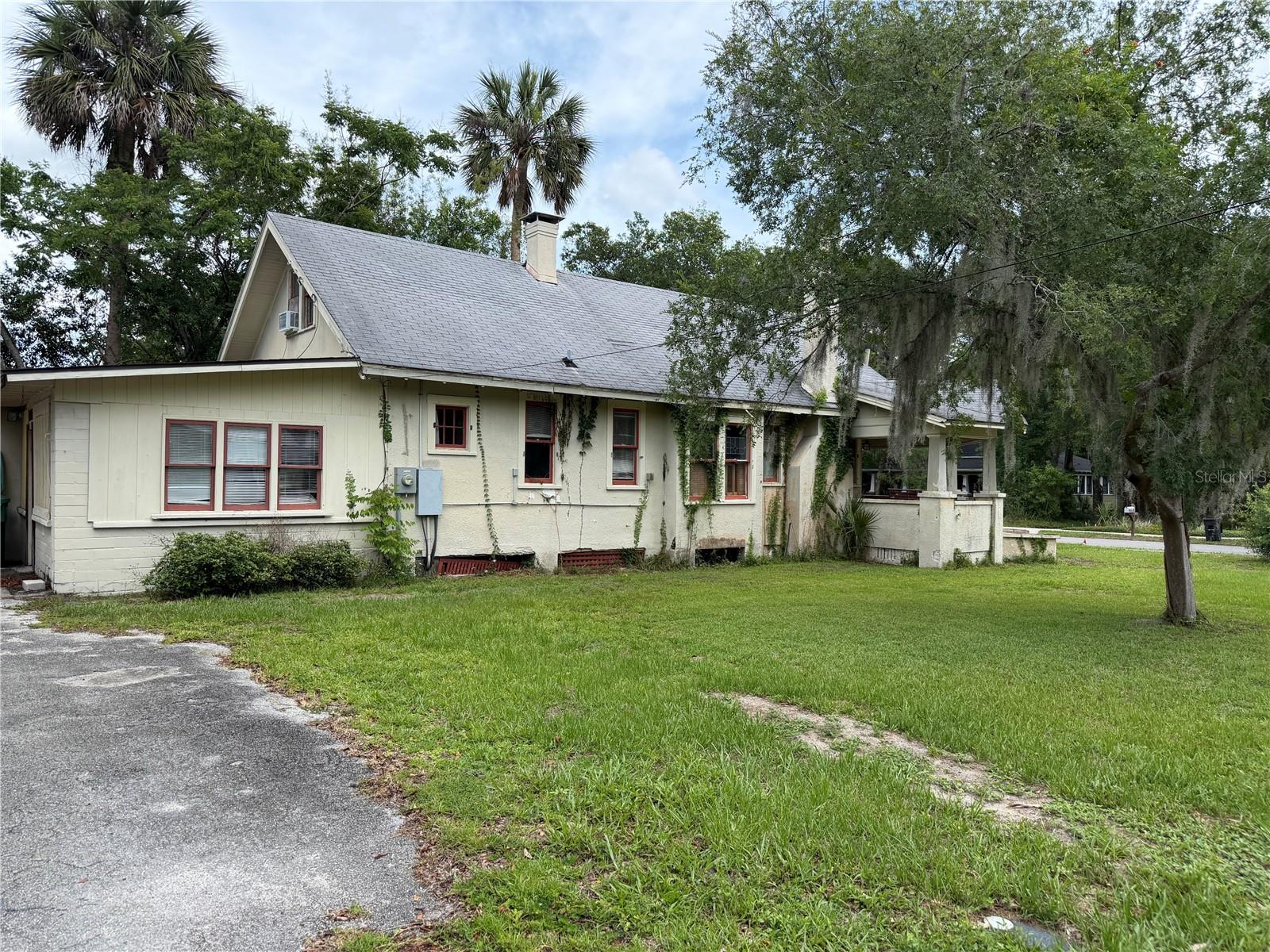 528 Adelle Avenue, FL