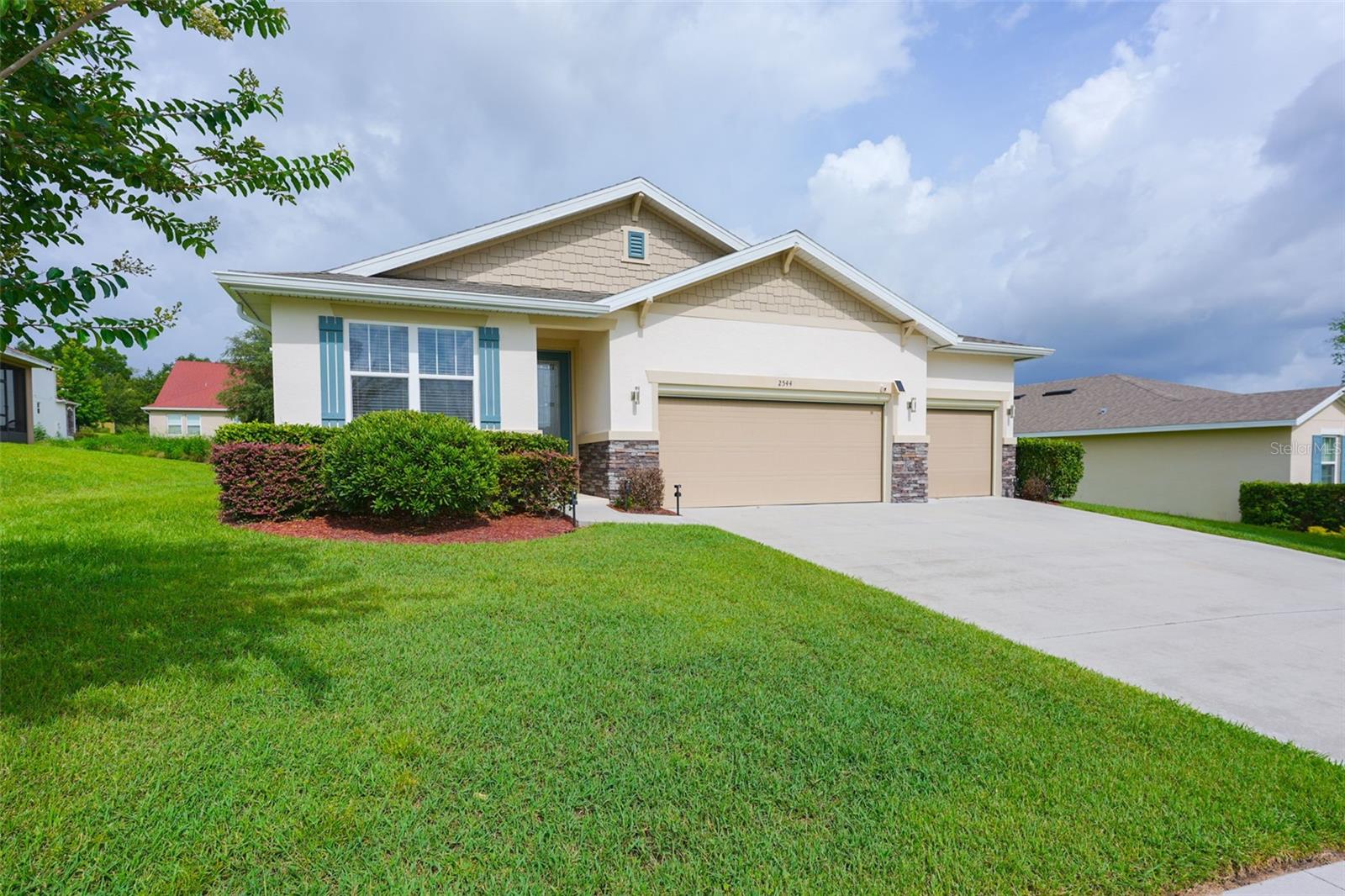 2544 Autumn Stream Drive, FL