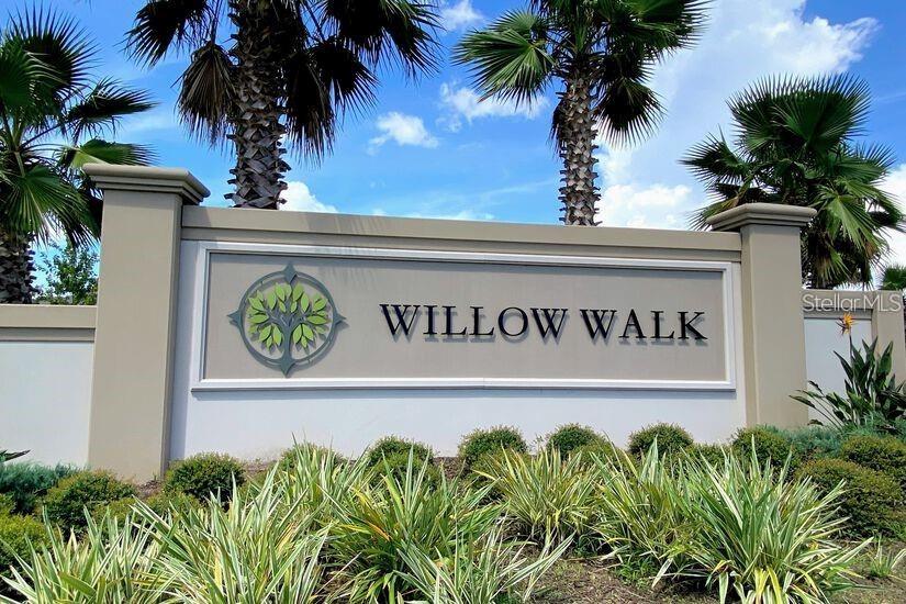 3616 Mossy Limb Court, FL