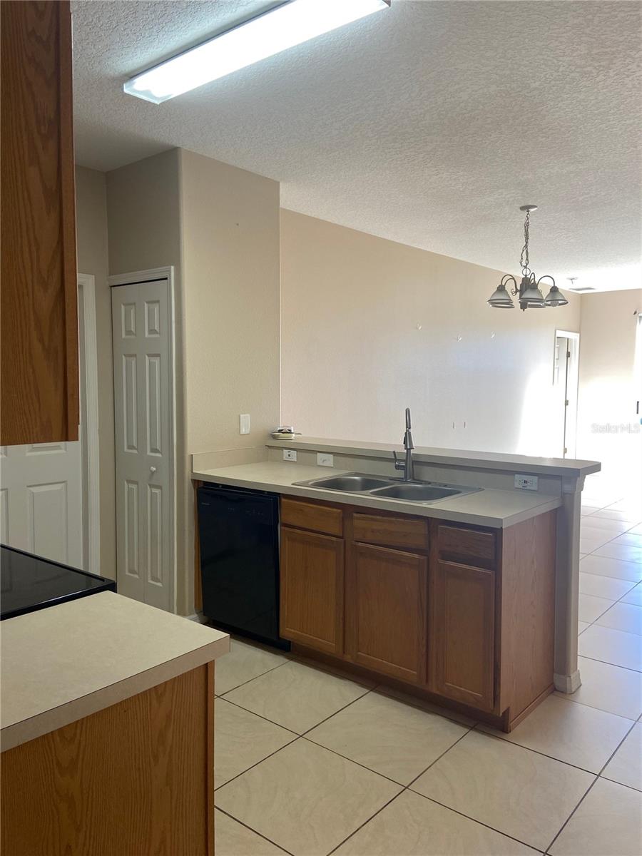628 Madina Circle, FL