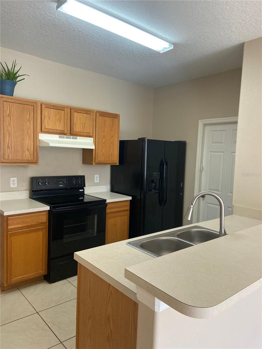 628 Madina Circle, FL