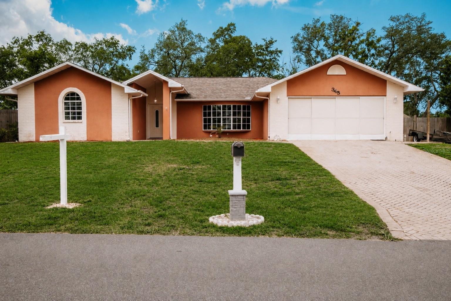 345 Hampshire Avenue, FL
