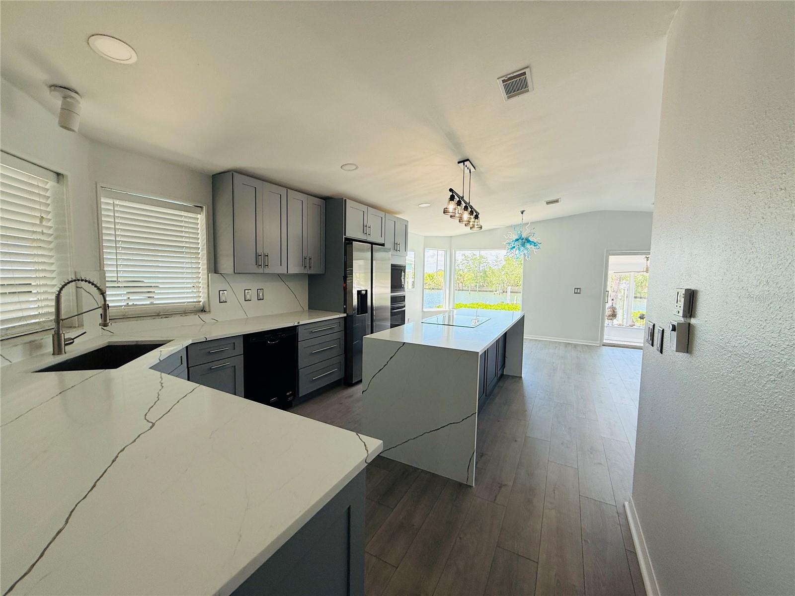 4851 Gandy Boulevard, FL
