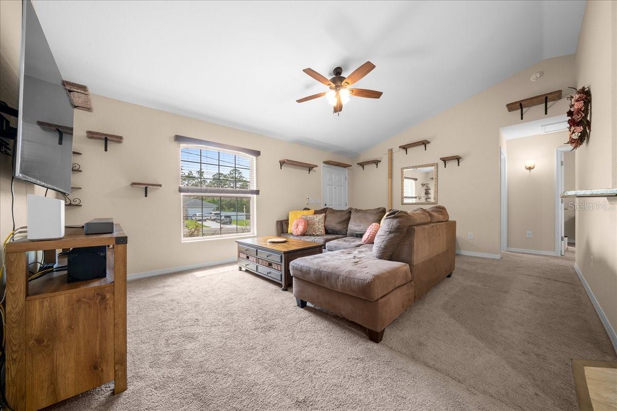 391 Marion Oaks Pass, FL