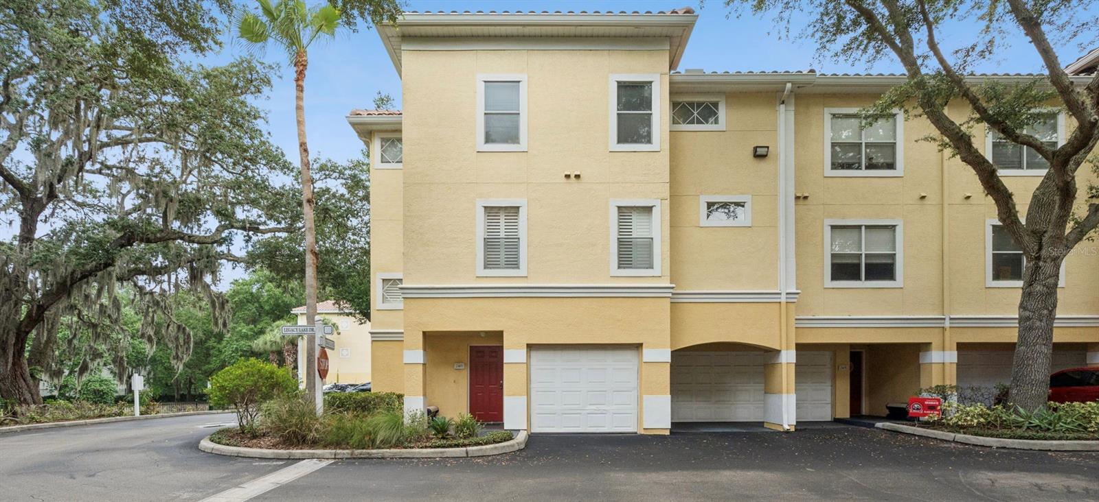 2401 Legacy Lake Drive, FL