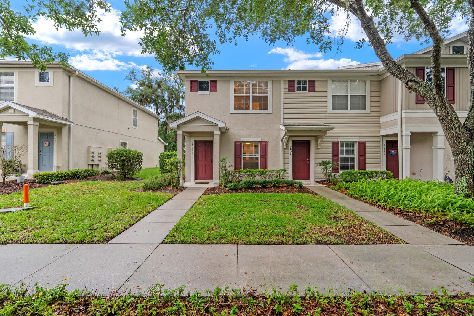 15836 Fishhawk Falls Drive, FL