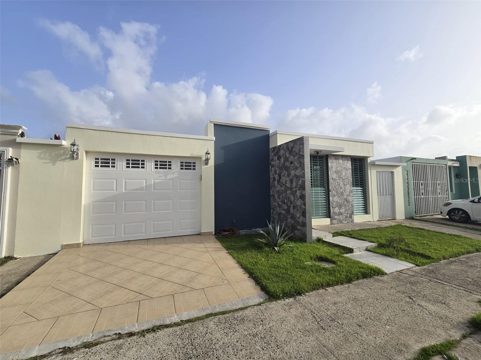 K17 Calle Amistad, PR