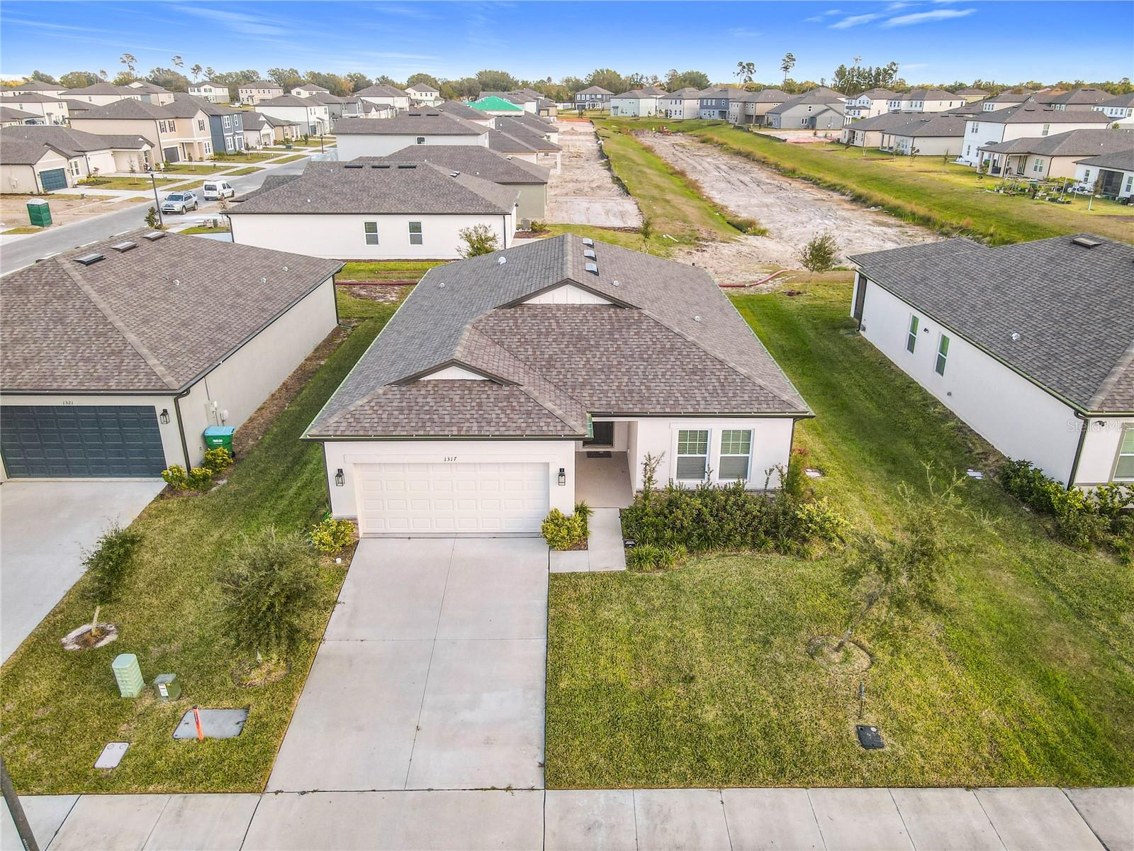 1317 Sterling Pointe Drive, FL
