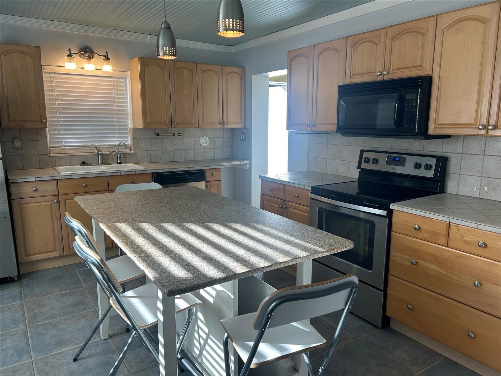 1332 Fern Creek Avenue, FL
