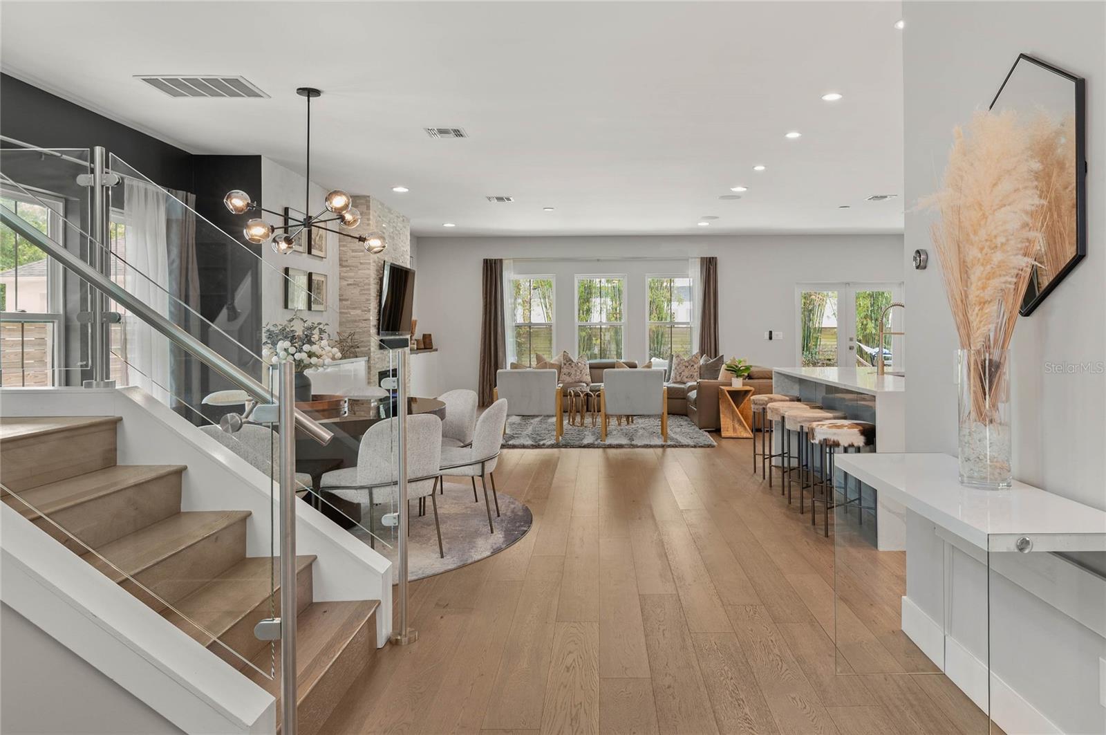230 Rockwood Way, FL