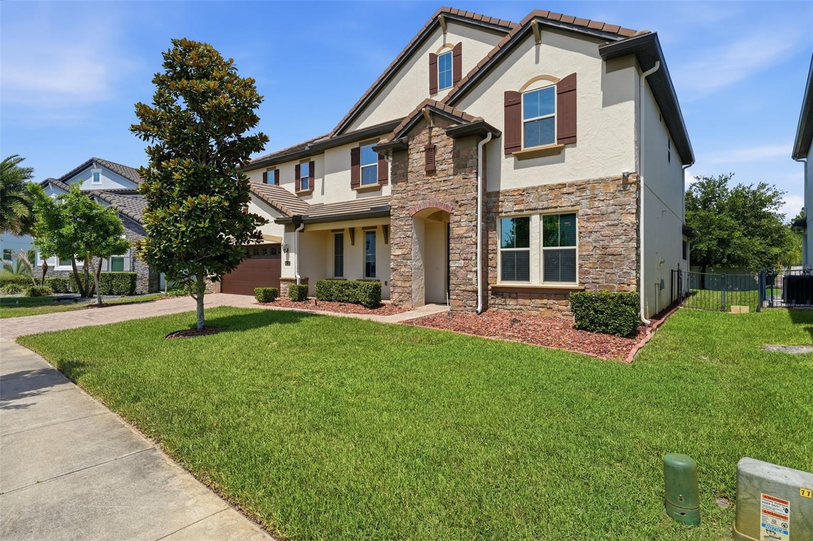 8210 Ludington Circle, FL