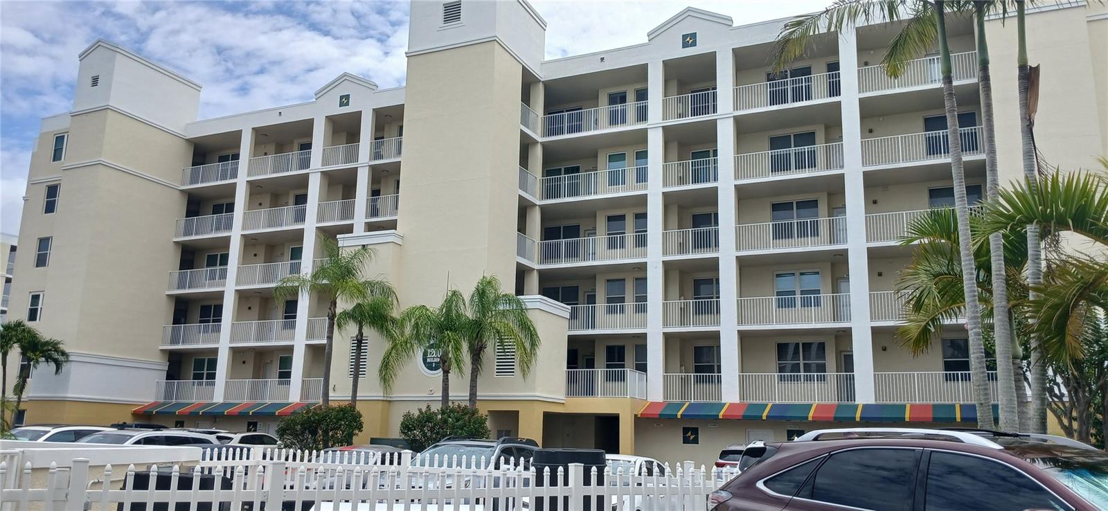 1200 Country Club Drive, FL