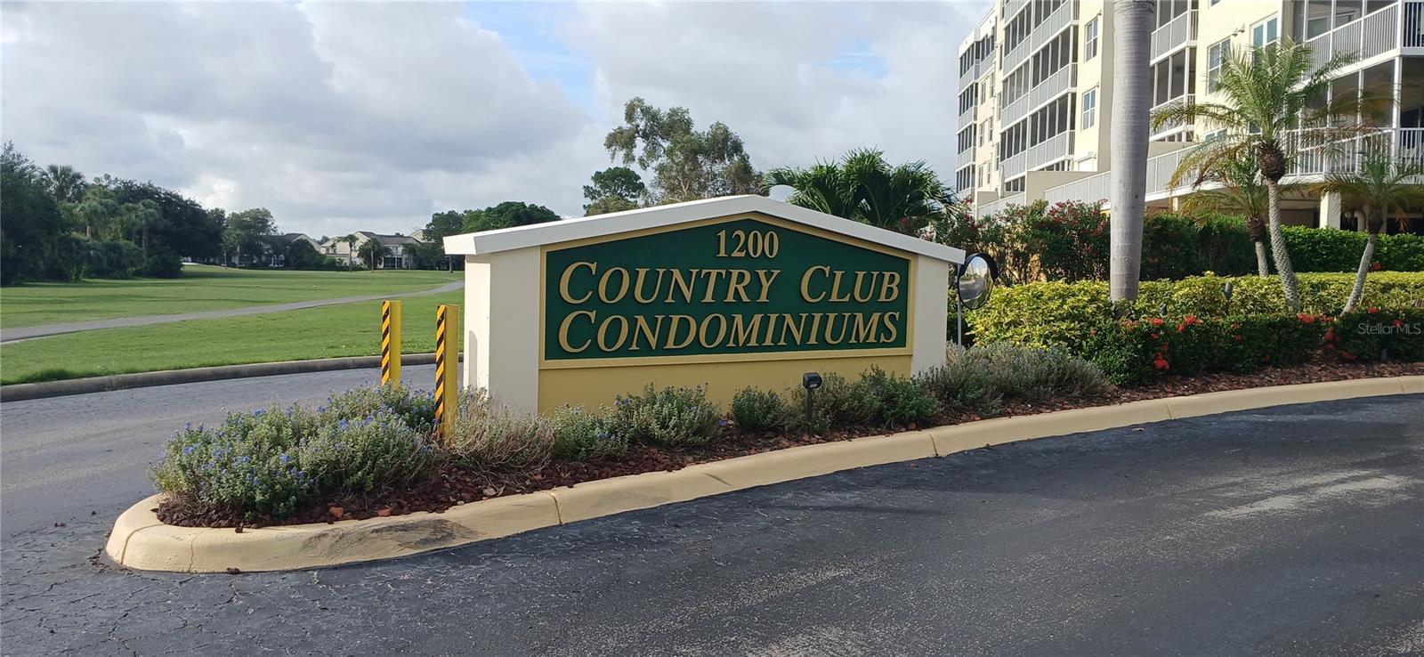1200 Country Club Drive, FL