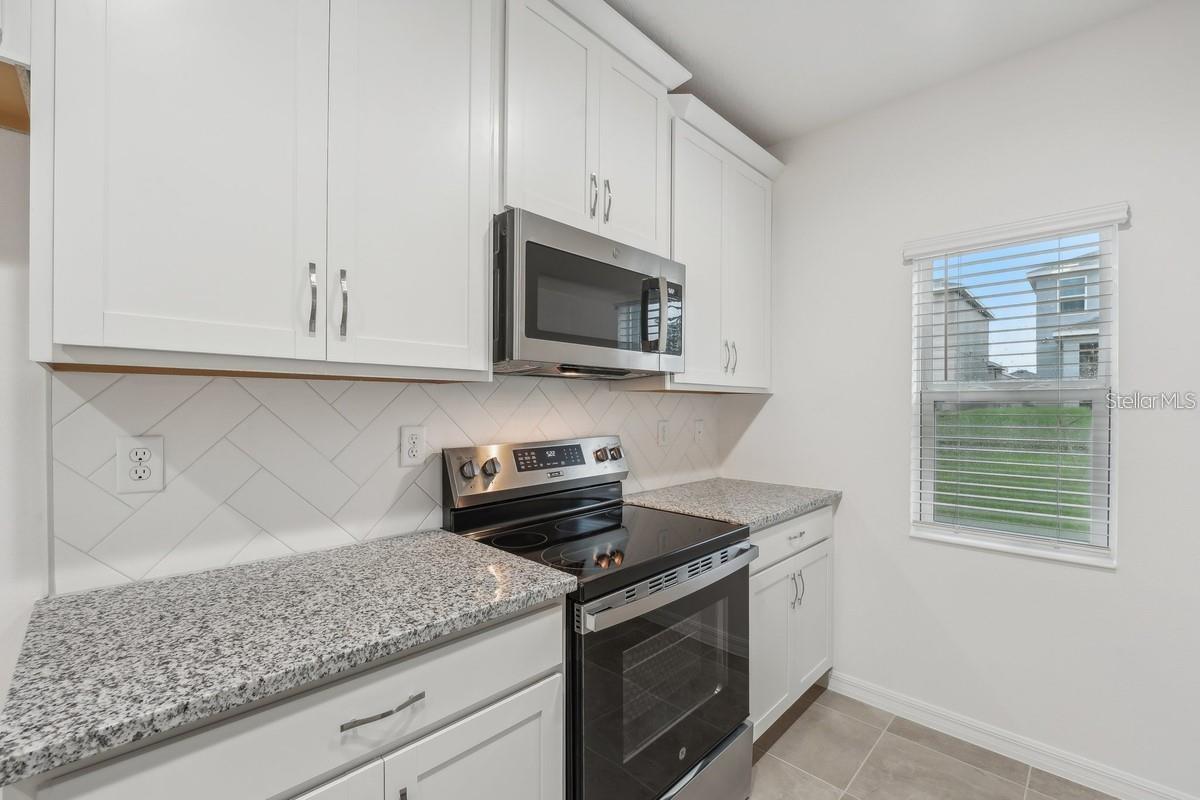 434 North Boulevard E, FL