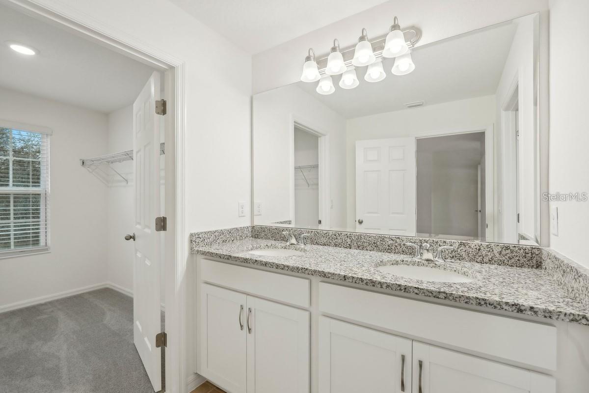 434 North Boulevard E, FL