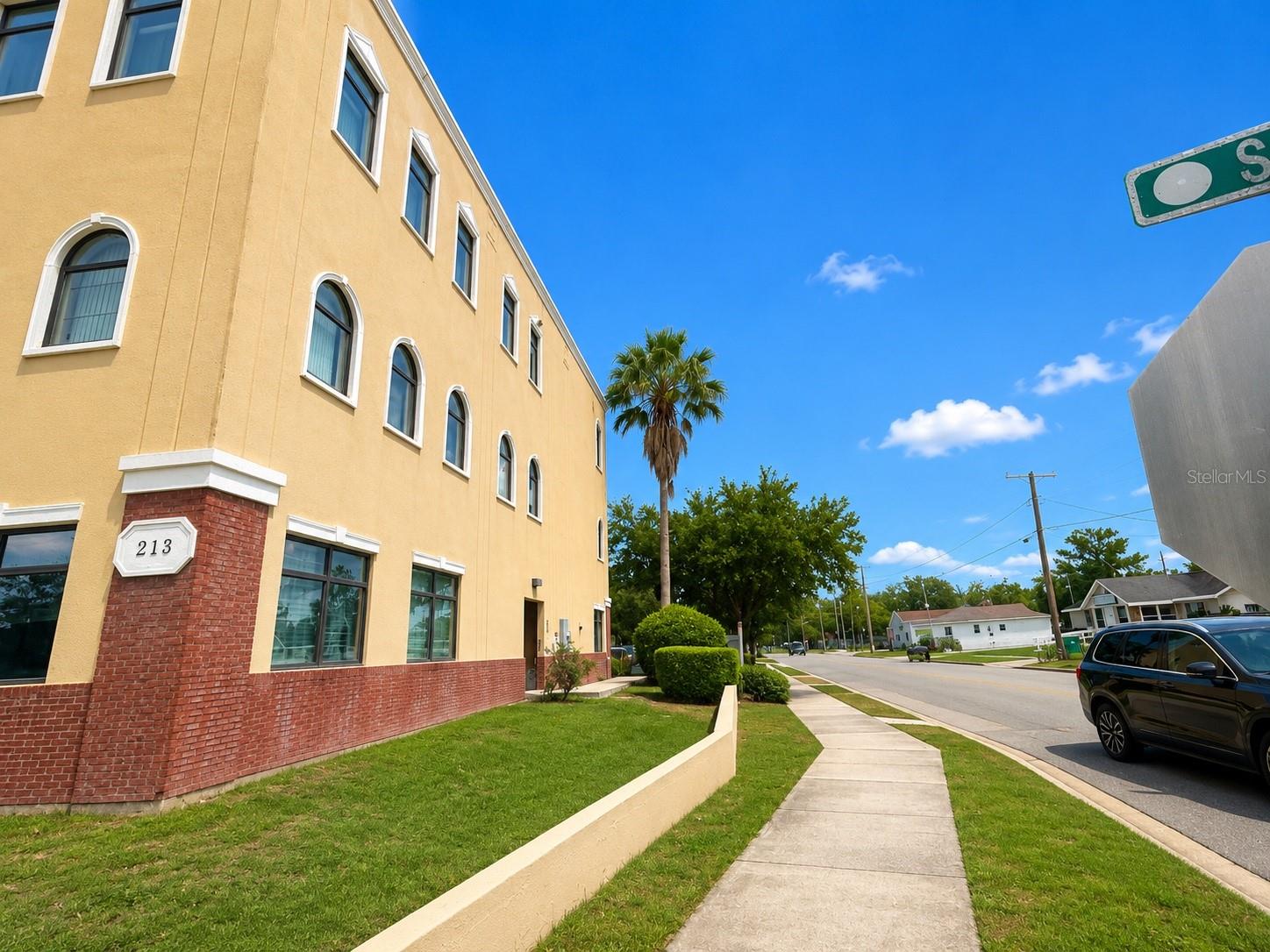 213 Dillard Street, FL