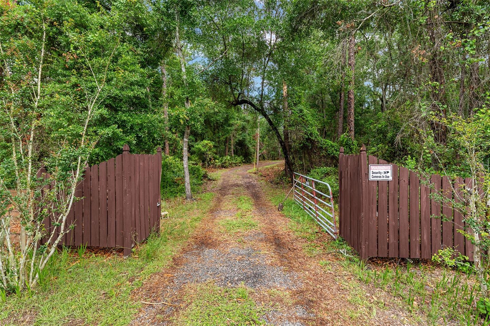 7622 County Road 234, FL