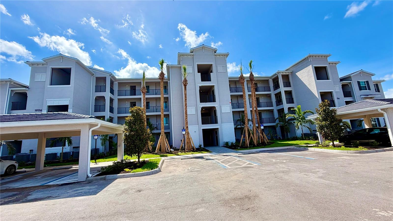 19116 Scallop Loop, FL
