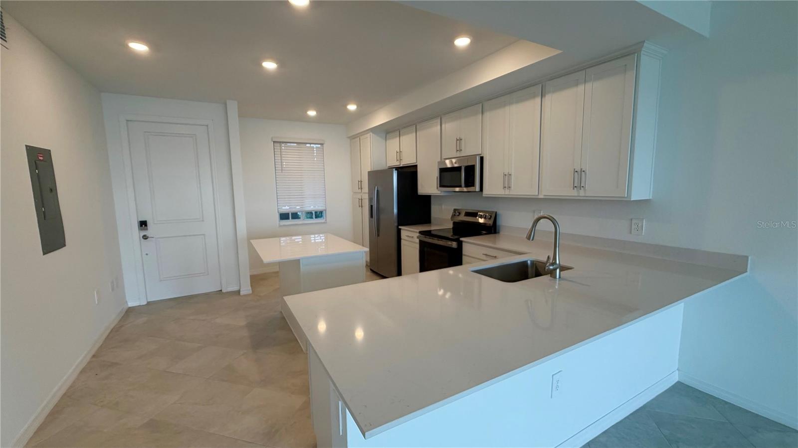 19116 Scallop Loop, FL