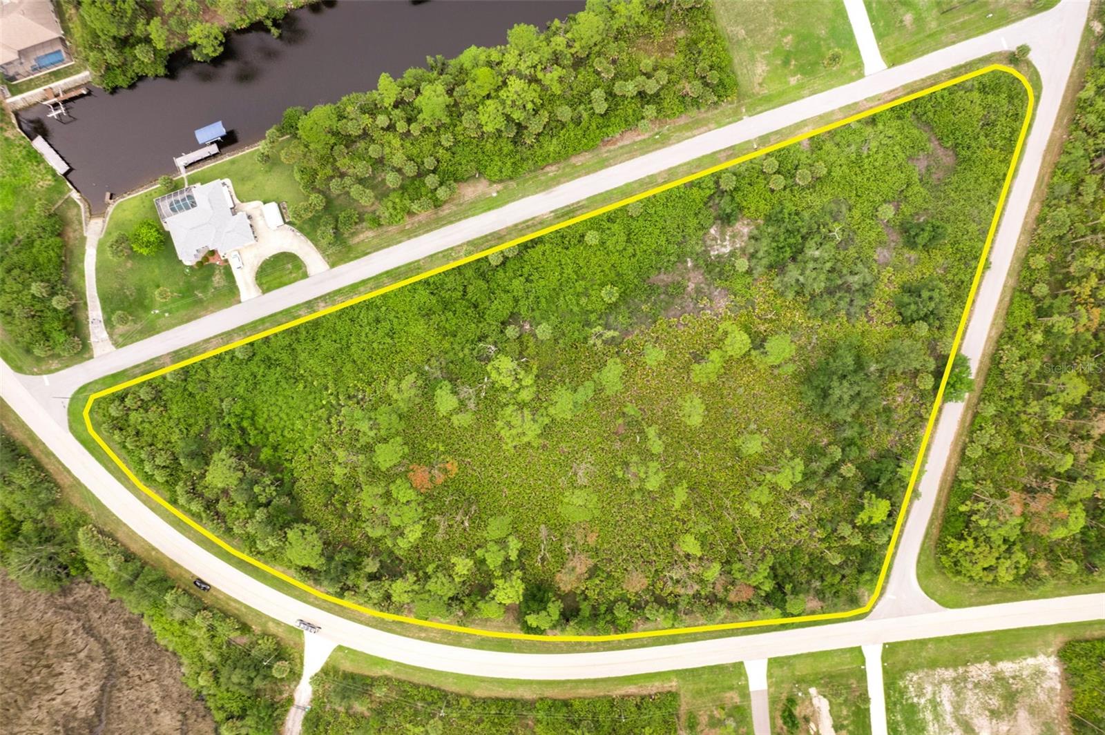 12518 Eisenhower Drive, FL