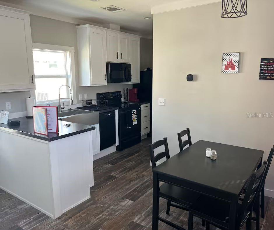 29 Merry Men Dr, FL
