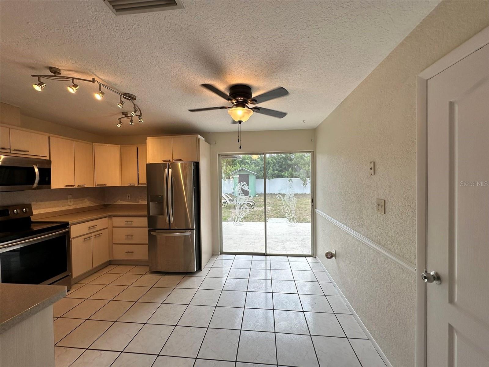 390 Kenova Street, FL