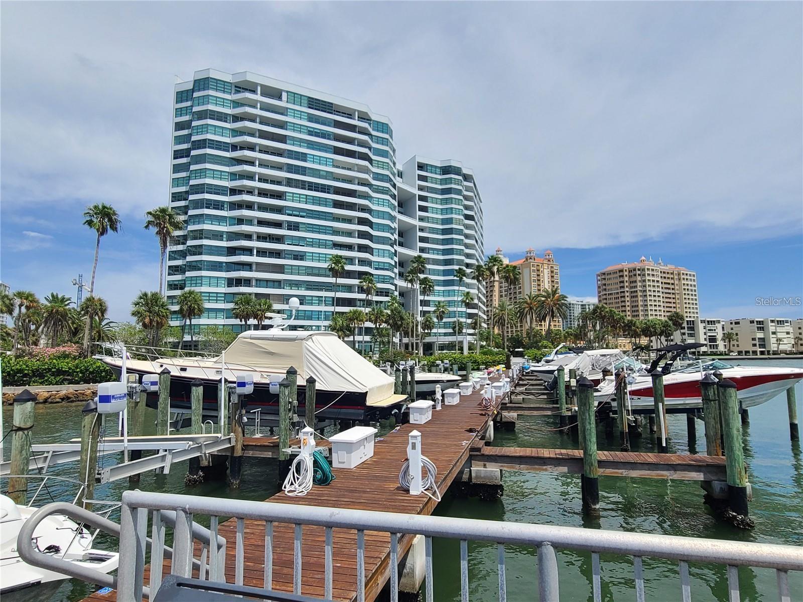 888 Blvd Of The Arts, FL
