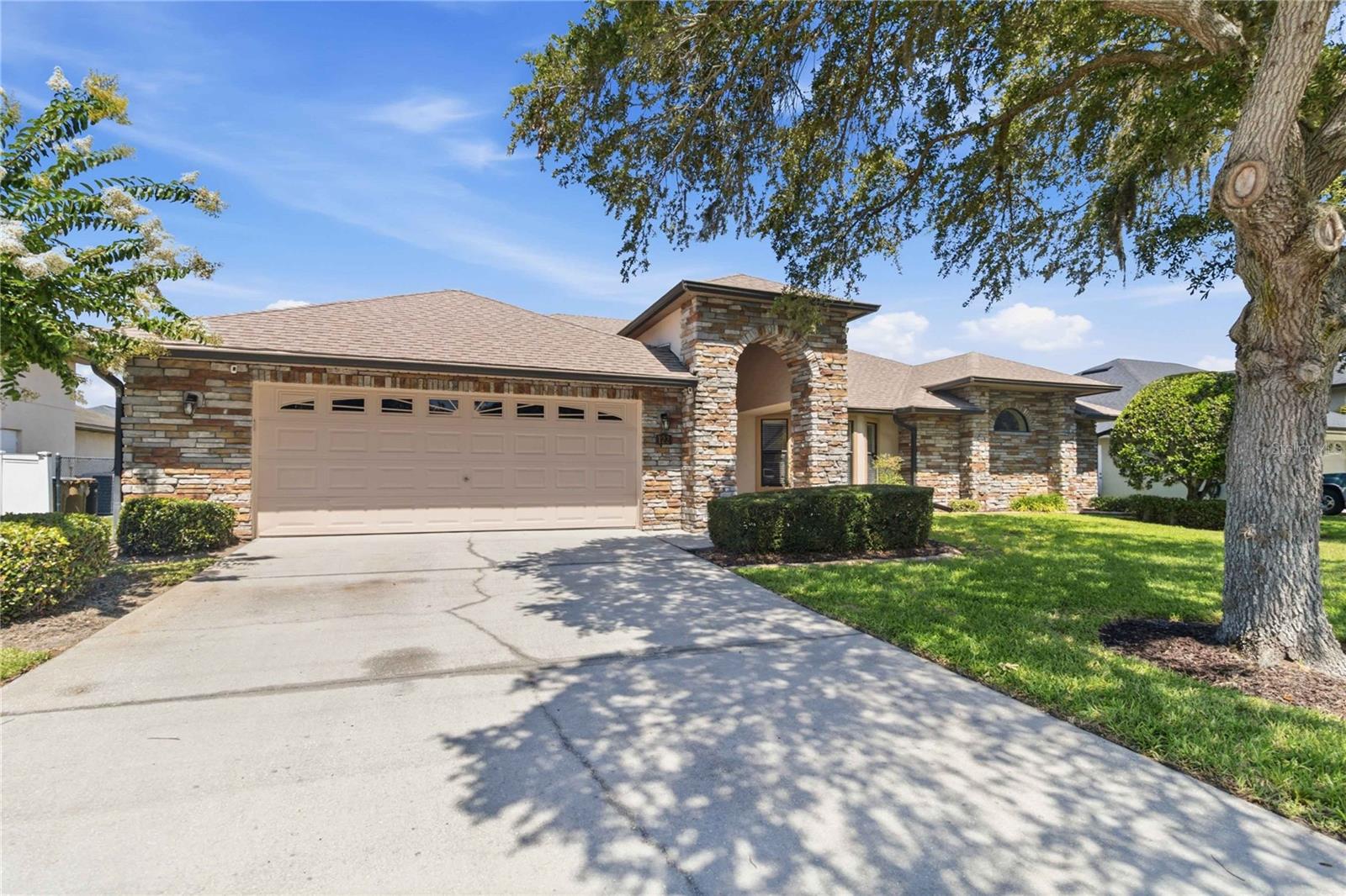 122 Lena Ann Drive, FL
