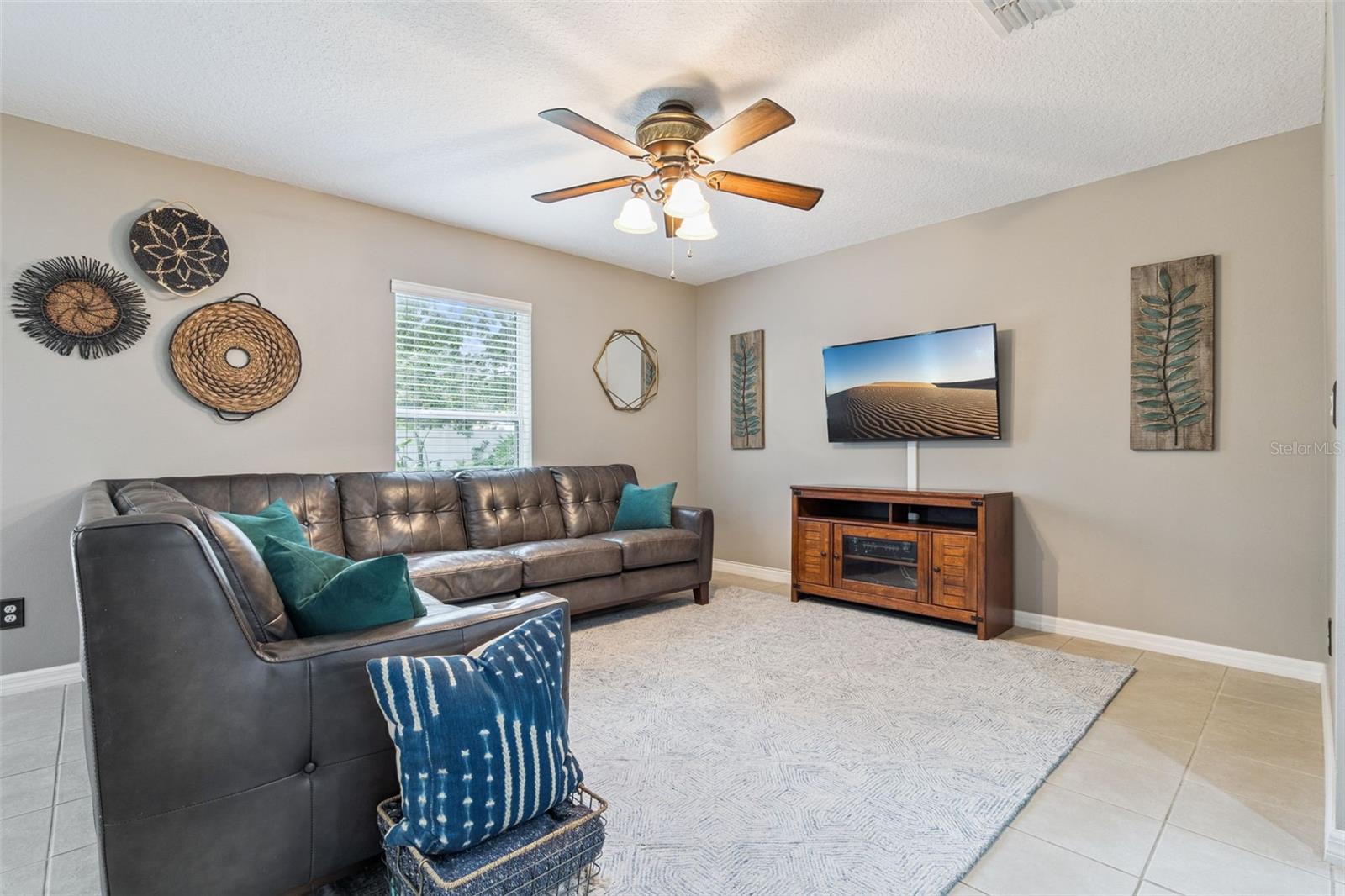 657 Preakness Circle, FL