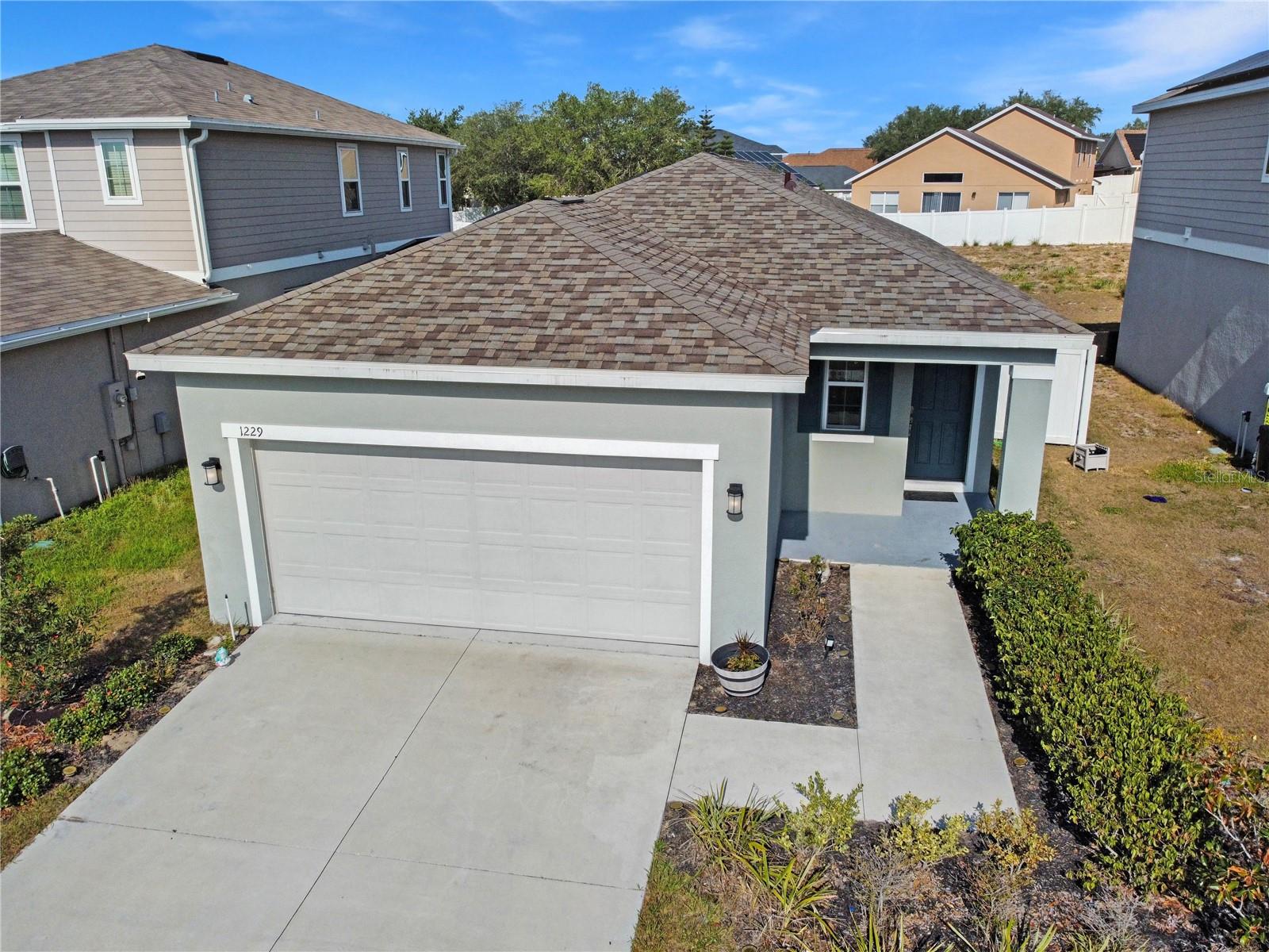 1229 Forest Gate Circle, FL